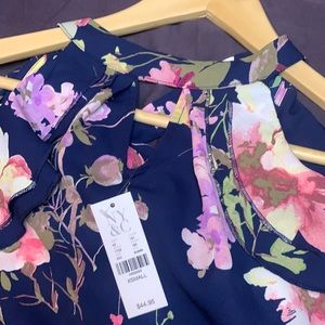 Flower Print Sleeveless Blouse with Bow Accent